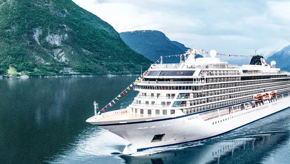 11 Cruise Lines That Offer You a Luxurious Time