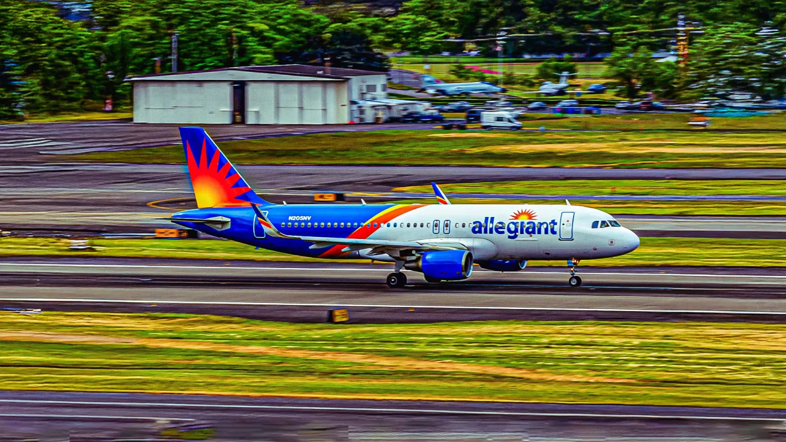 Allegiant Air 2025: New Routes, Pilot Strikes, and Travel Tips
