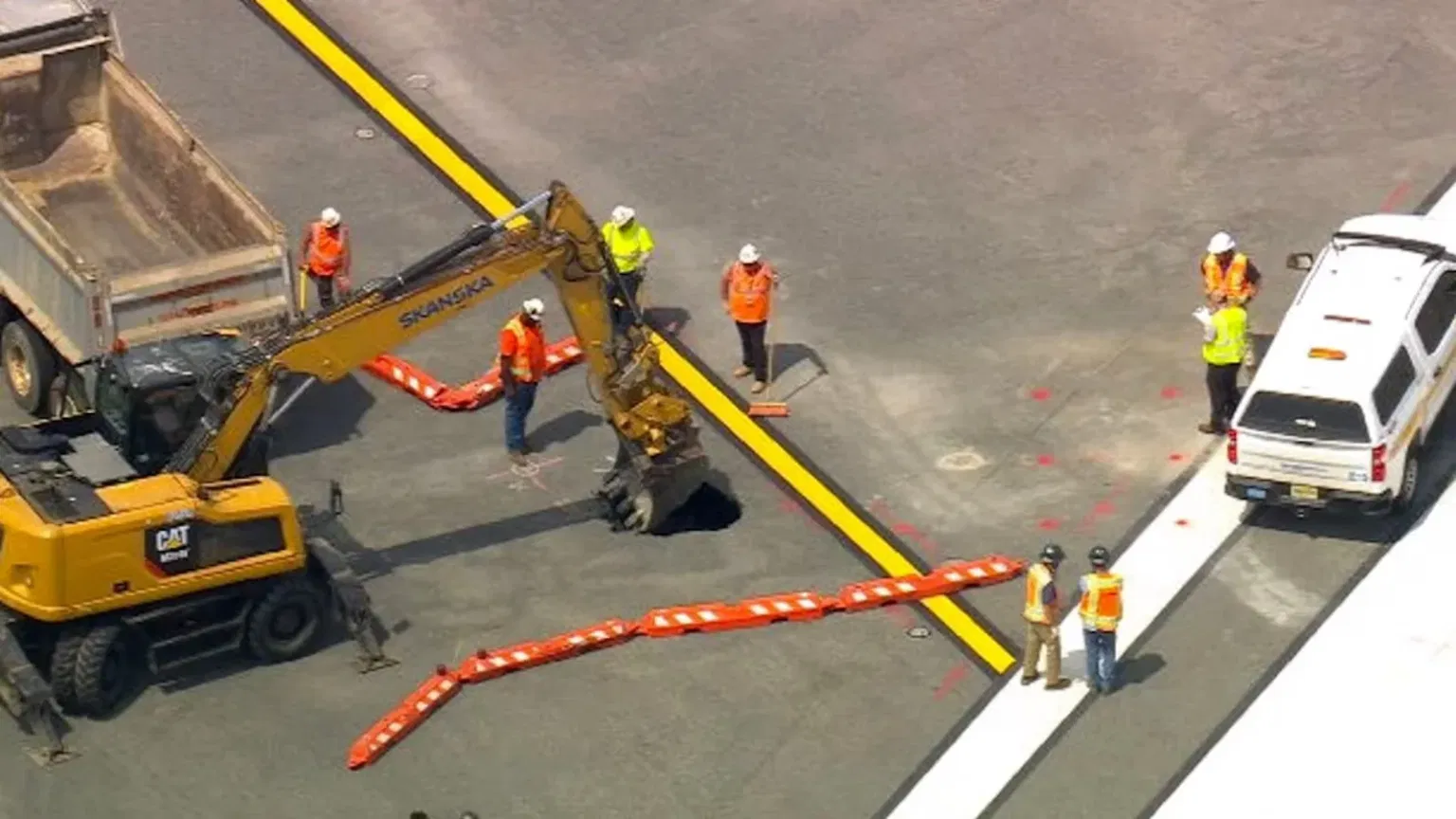 LaGuardia Sinkhole Triggers Flight Chaos: What Travelers Need to Know