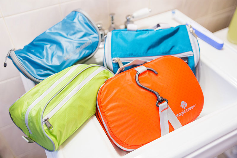 Use small bags to compartmentalize your carry on luggage