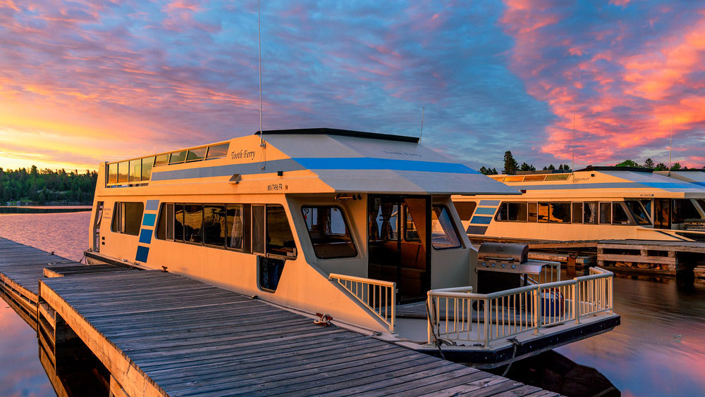 Reasons Why You Should Vacation In a Houseboat
