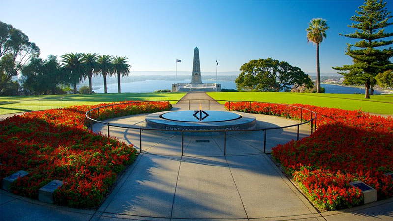 Visit Kings Park and Botanic Garden
