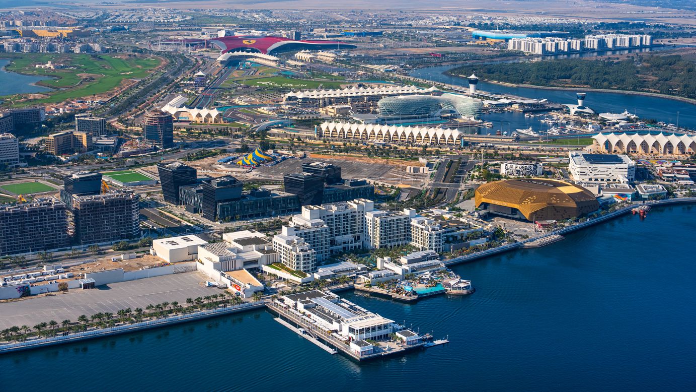 1767626919818_dsc05484 yas bay