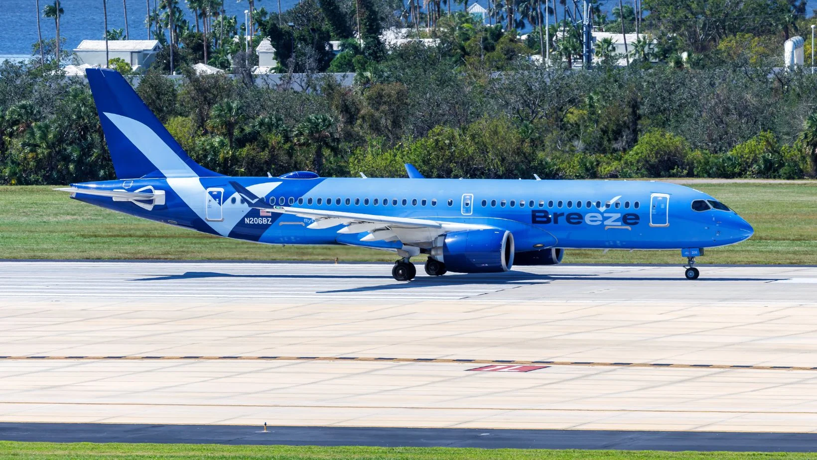 Breeze Airways Soars: First Profitable Quarter and International Expansion