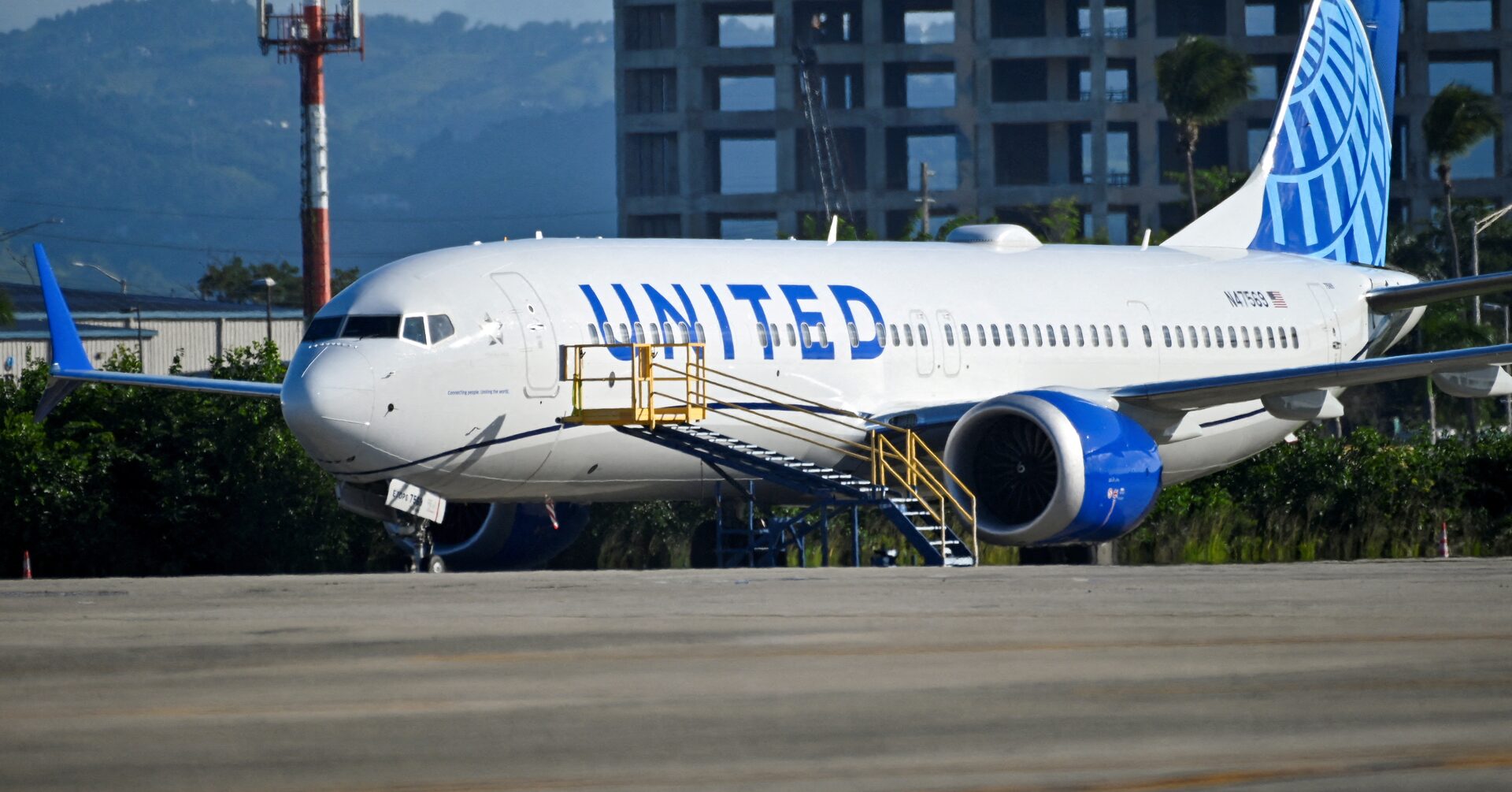 United Airlines' $200 Million Boeing Crisis: What Travelers Need to Know