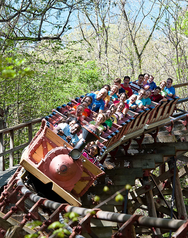 1771428240838_SDC22_Attraction_750x950_Thunderation