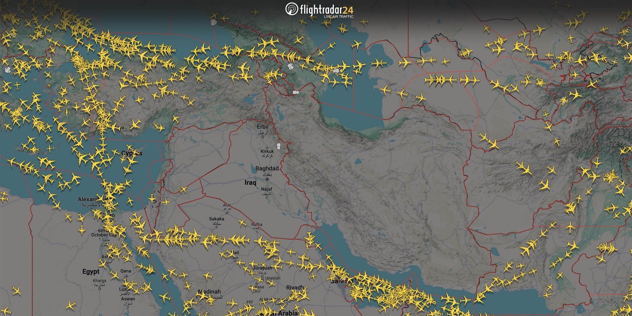 Flightradar24 Crashes Amid Middle East Airspace Closures: Travel Disruption Update