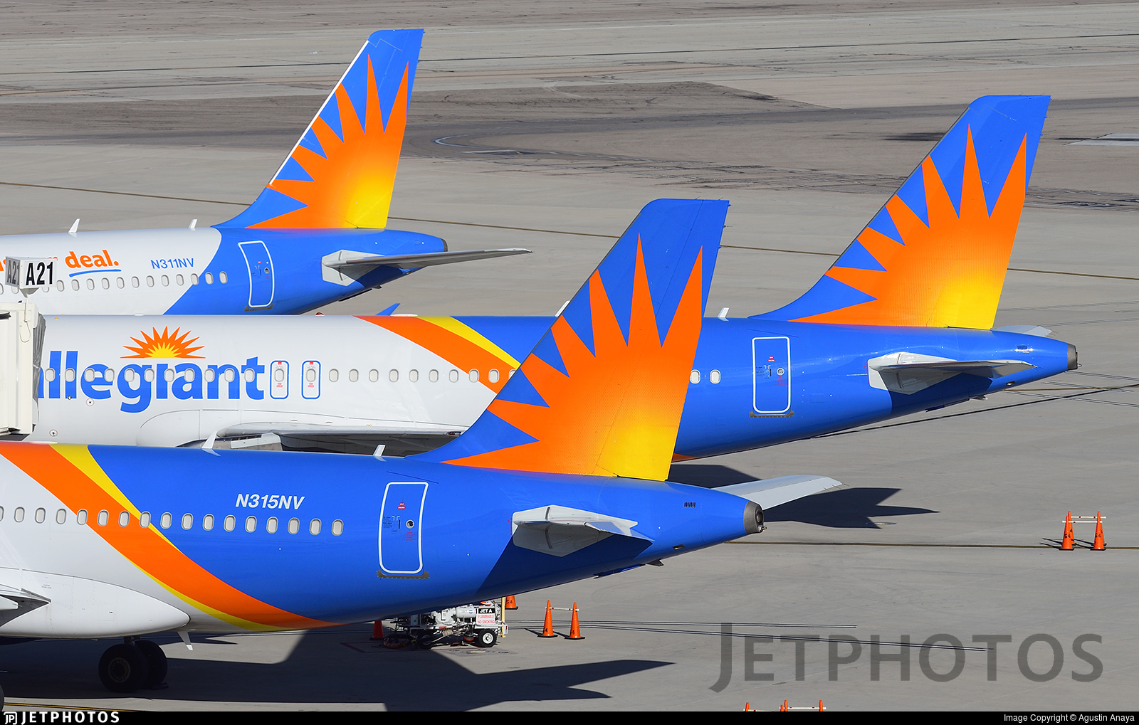 Allegiant Air's Record Expansion: 44 New Routes and Best Low-Cost Airline Award