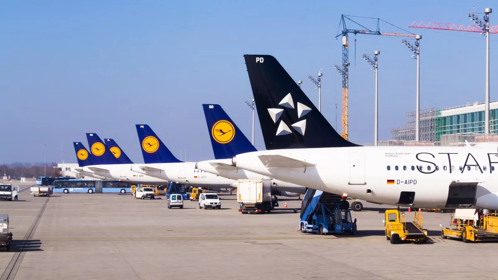 1776609461919_lufthansa aircraft anton_ivanov shutterstock_cropped