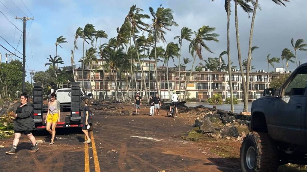 1788963470915_hurricane lowell damage poipu featured 1024x576